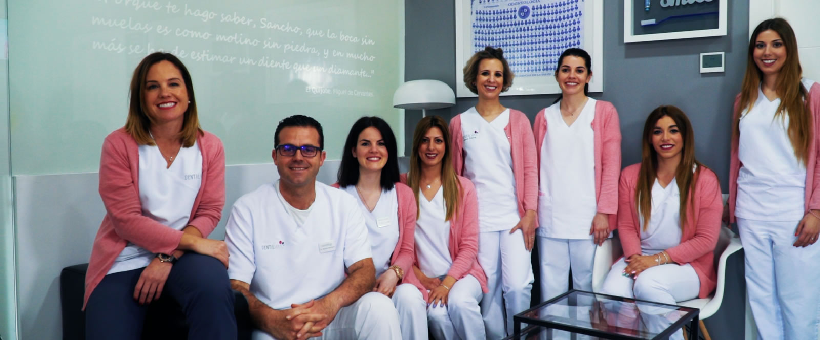 equipo de profesionales en clinica dentalmar